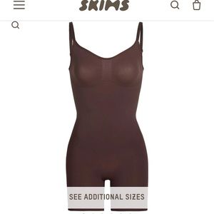 NEW NEVER WORN SCULPTING BODYSUIT MID THIGH W/OPEN GUSSET